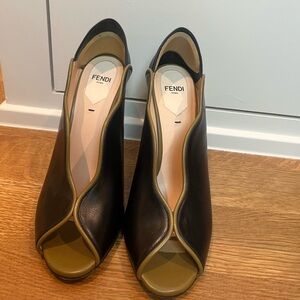 Fendi Black and Gold Heels